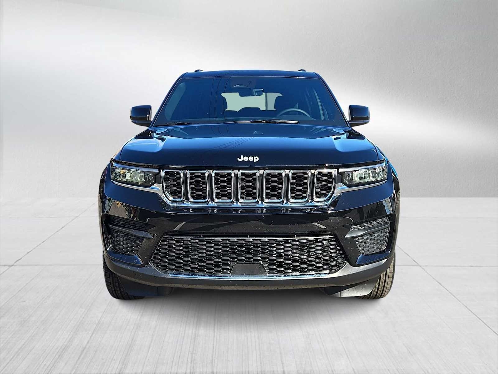 Thumbnail: 2026 Jeep Grand Cherokee - 3