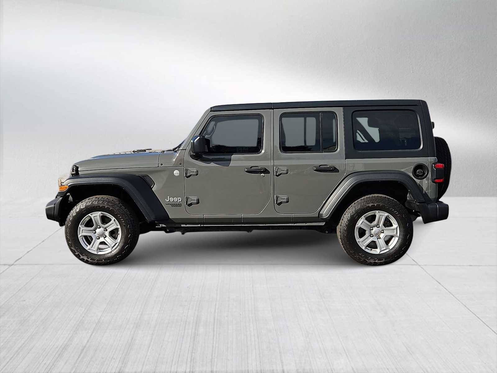 Thumbnail: 2021 Jeep Wrangler - 5