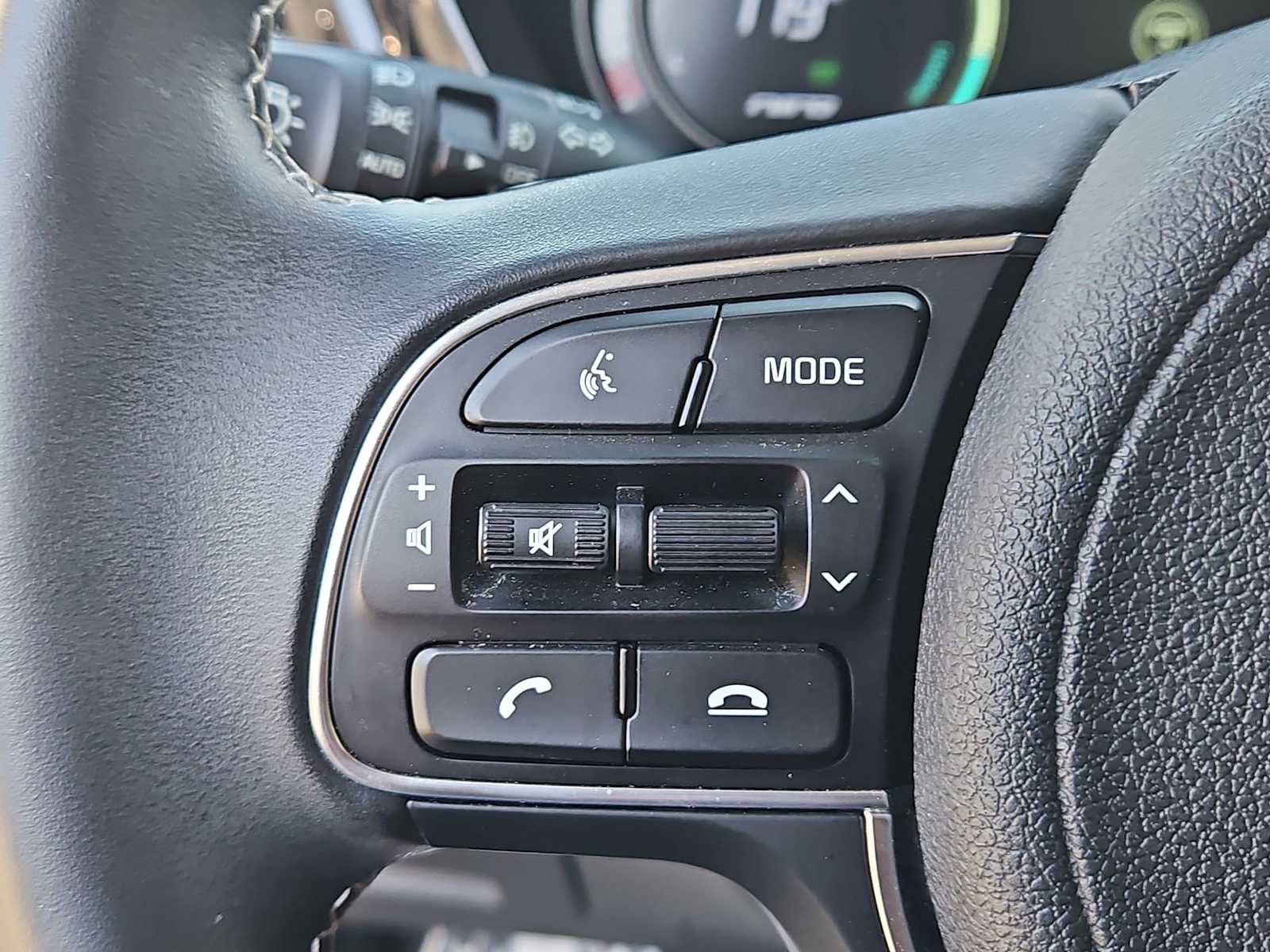 2022 Kia Niro S 22
