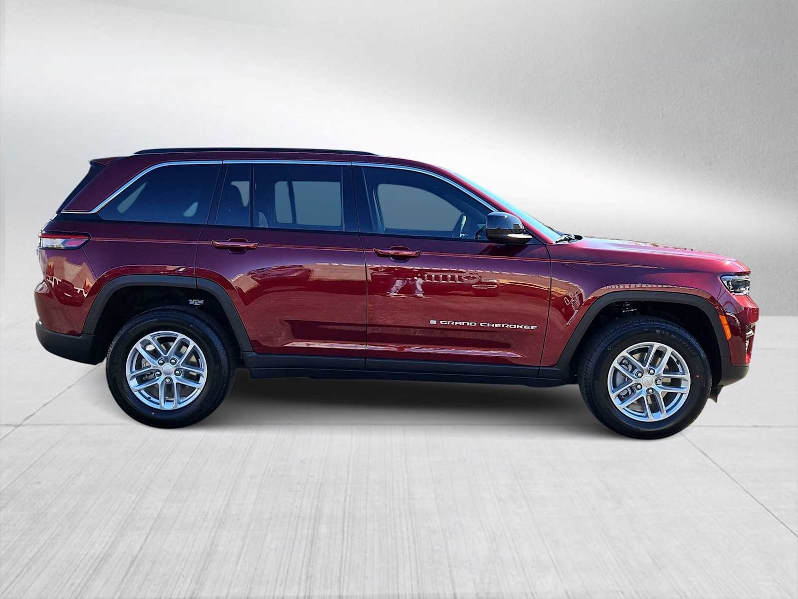 Thumbnail: 2026 Jeep Grand Cherokee - 9