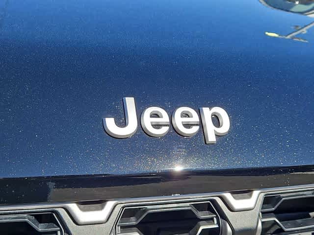 Thumbnail: 2026 Jeep Grand Cherokee - 12