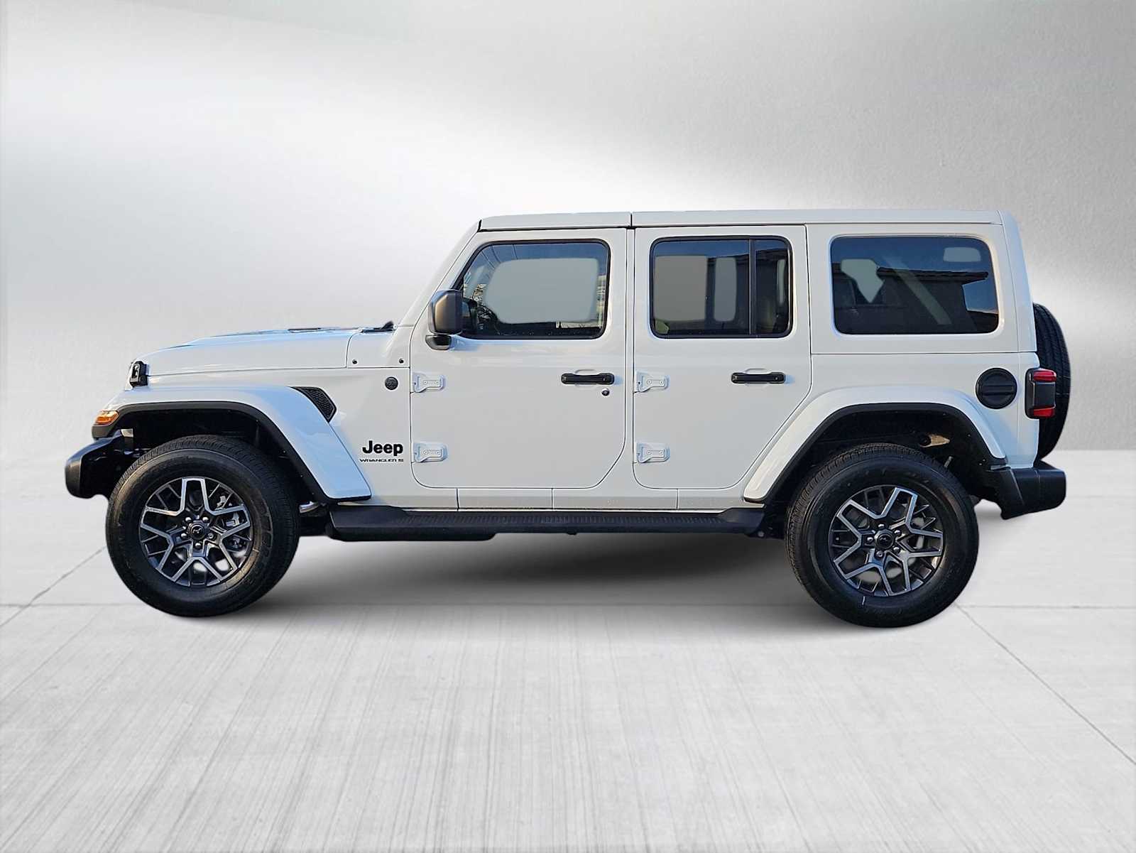 Thumbnail: 2026 Jeep Wrangler - 5