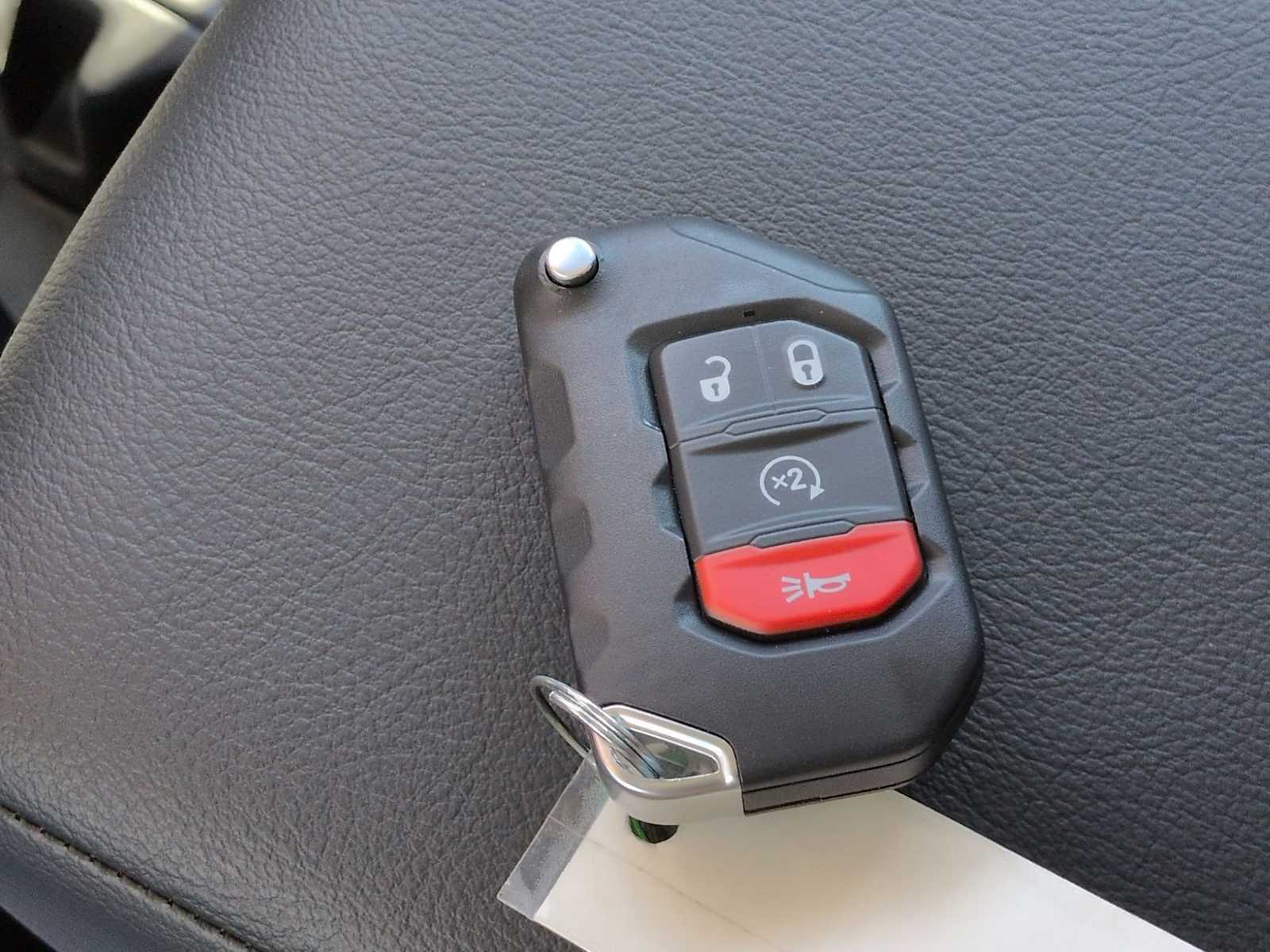 Thumbnail: 2025 Jeep Gladiator - 35