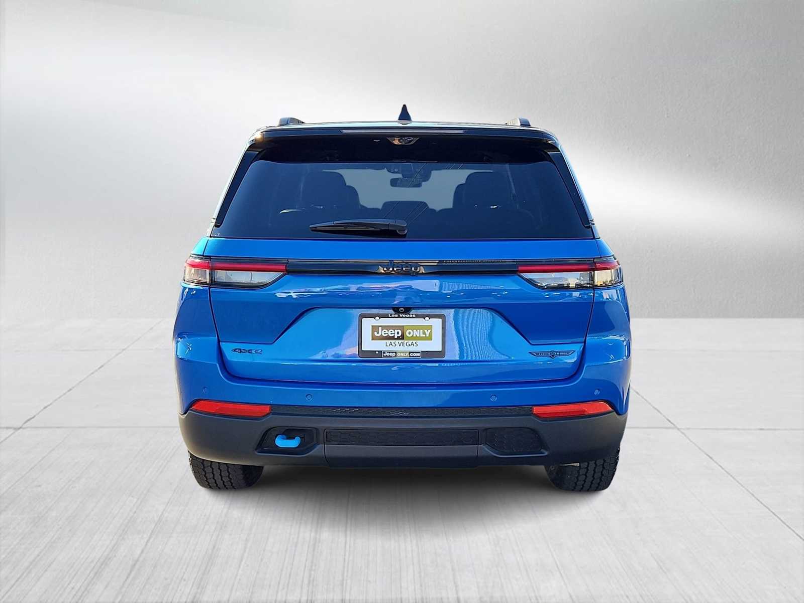 Thumbnail: 2022 Jeep Grand Cherokee - 7