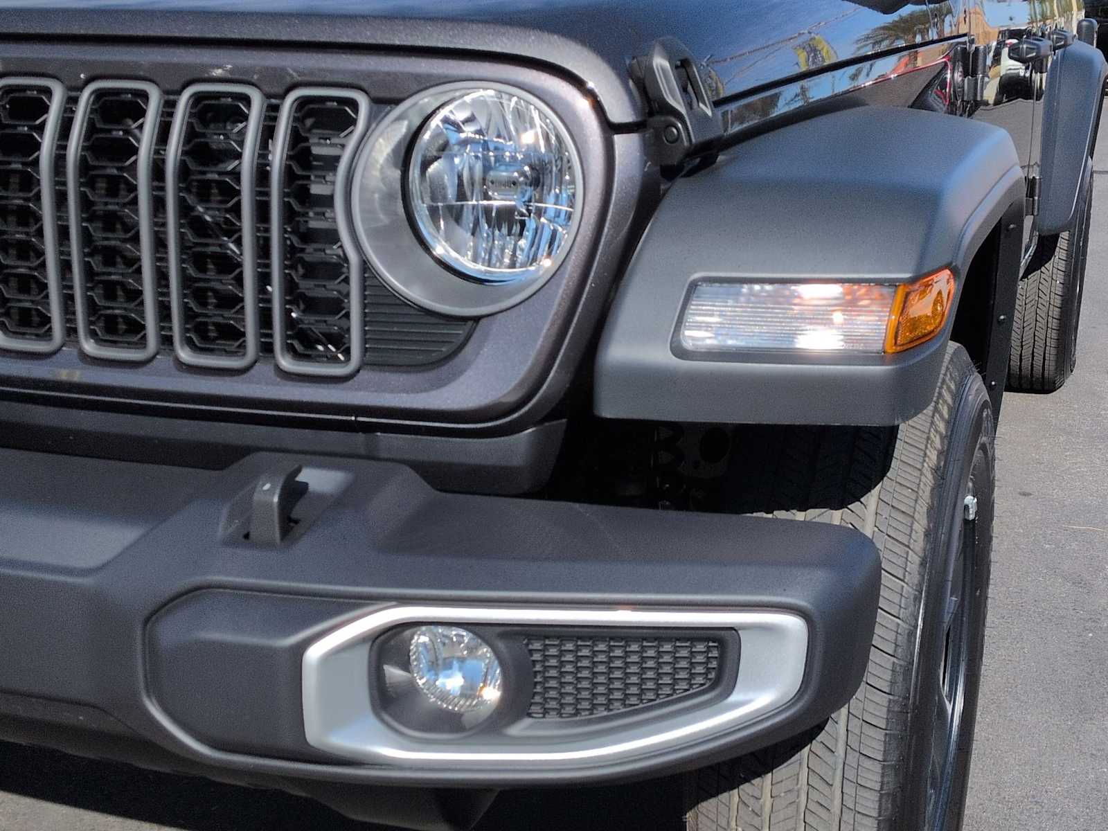 Thumbnail: 2026 Jeep Gladiator - 11