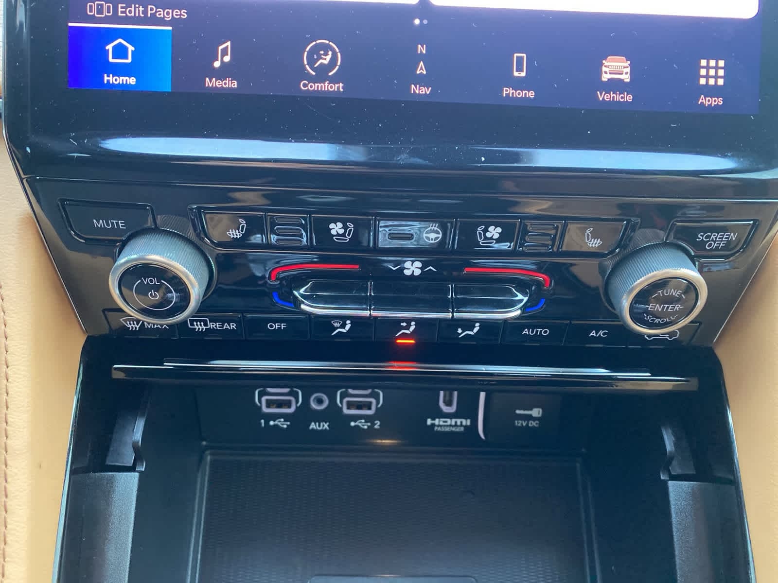 Thumbnail: 2023 Jeep Grand Cherokee - 12