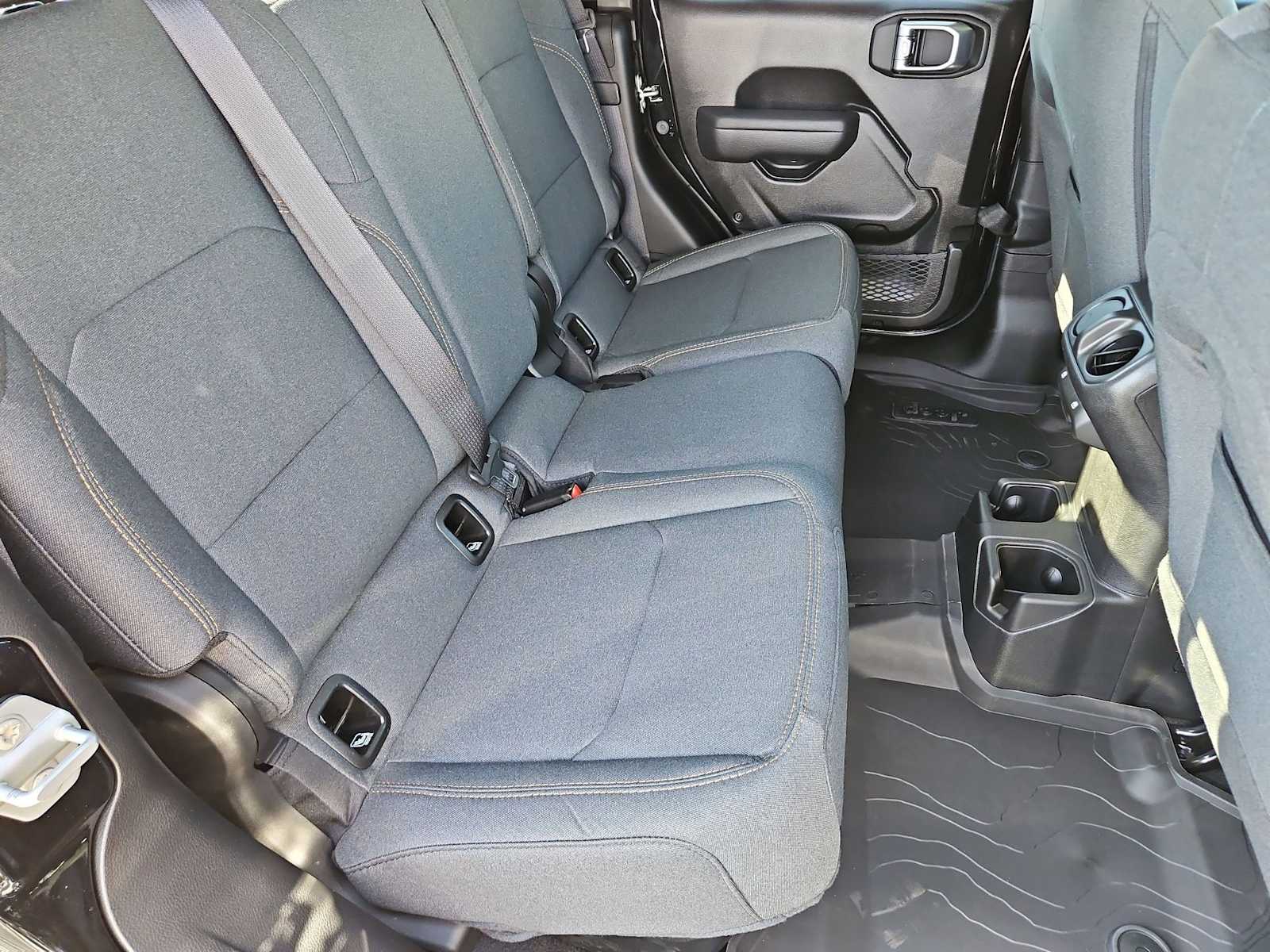 Thumbnail: 2026 Jeep Gladiator - 19