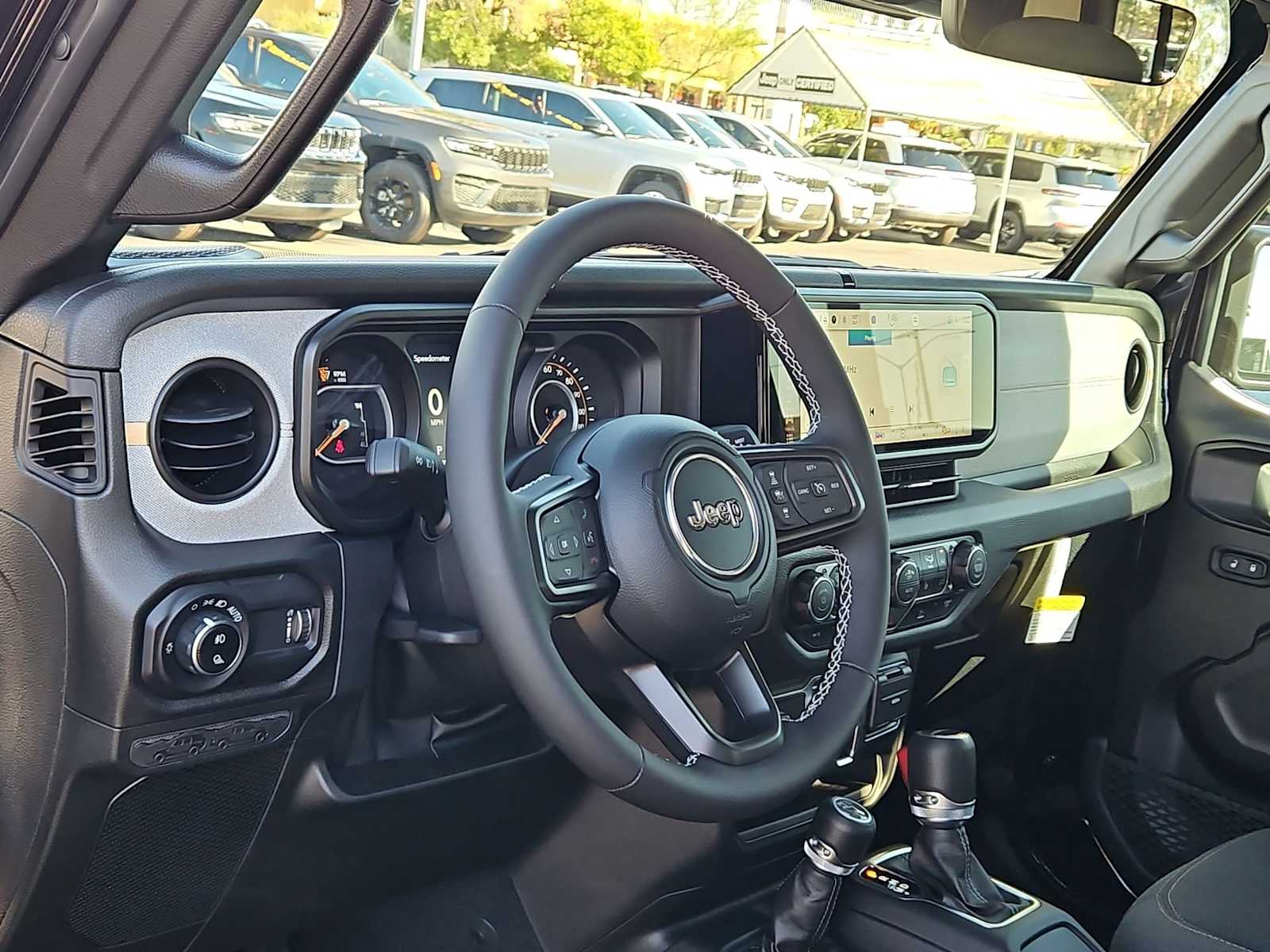 Thumbnail: 2025 Jeep Gladiator - 10