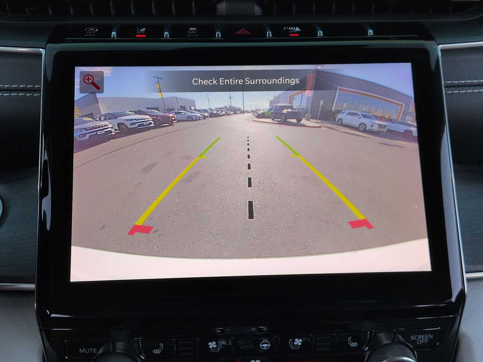 Thumbnail: 2022 Jeep Grand Cherokee L - 32