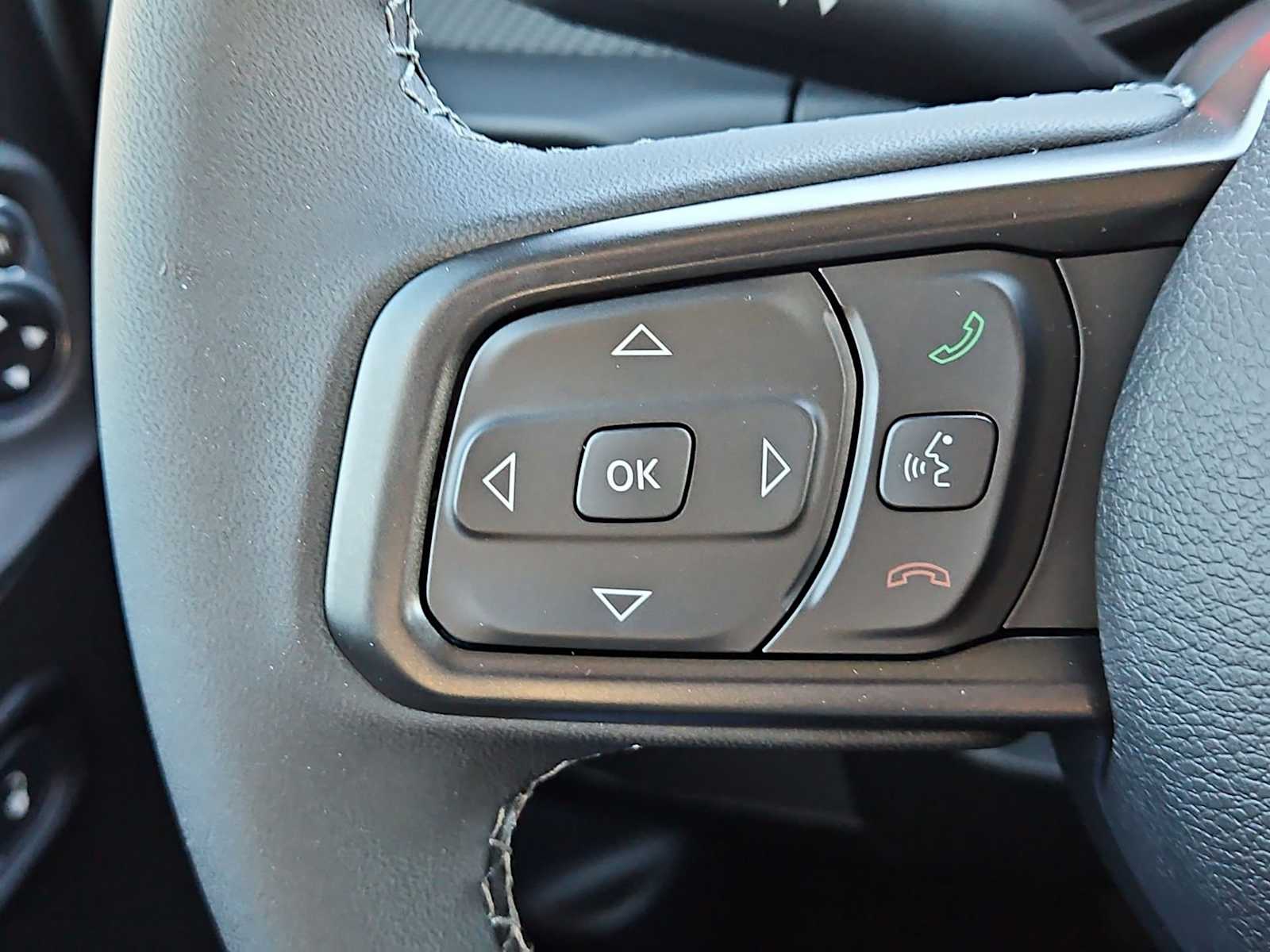 Thumbnail: 2026 Jeep Gladiator - 22