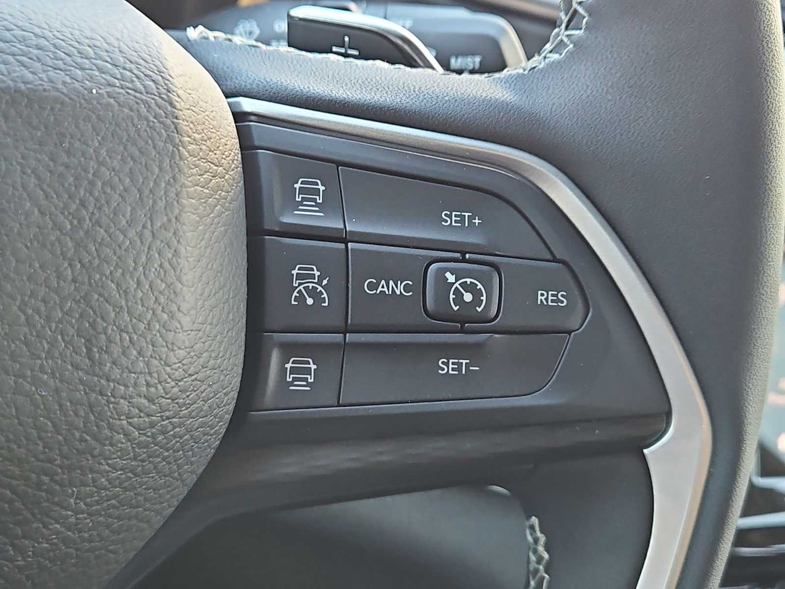 Thumbnail: 2026 Jeep Grand Cherokee - 25