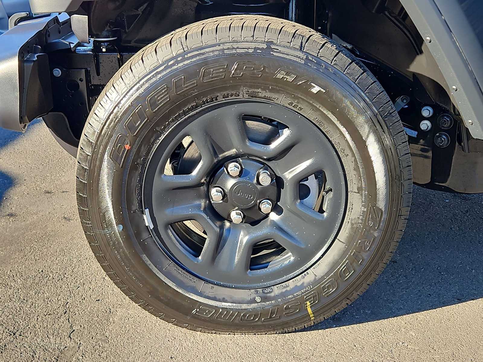 Thumbnail: 2026 Jeep Gladiator - 13