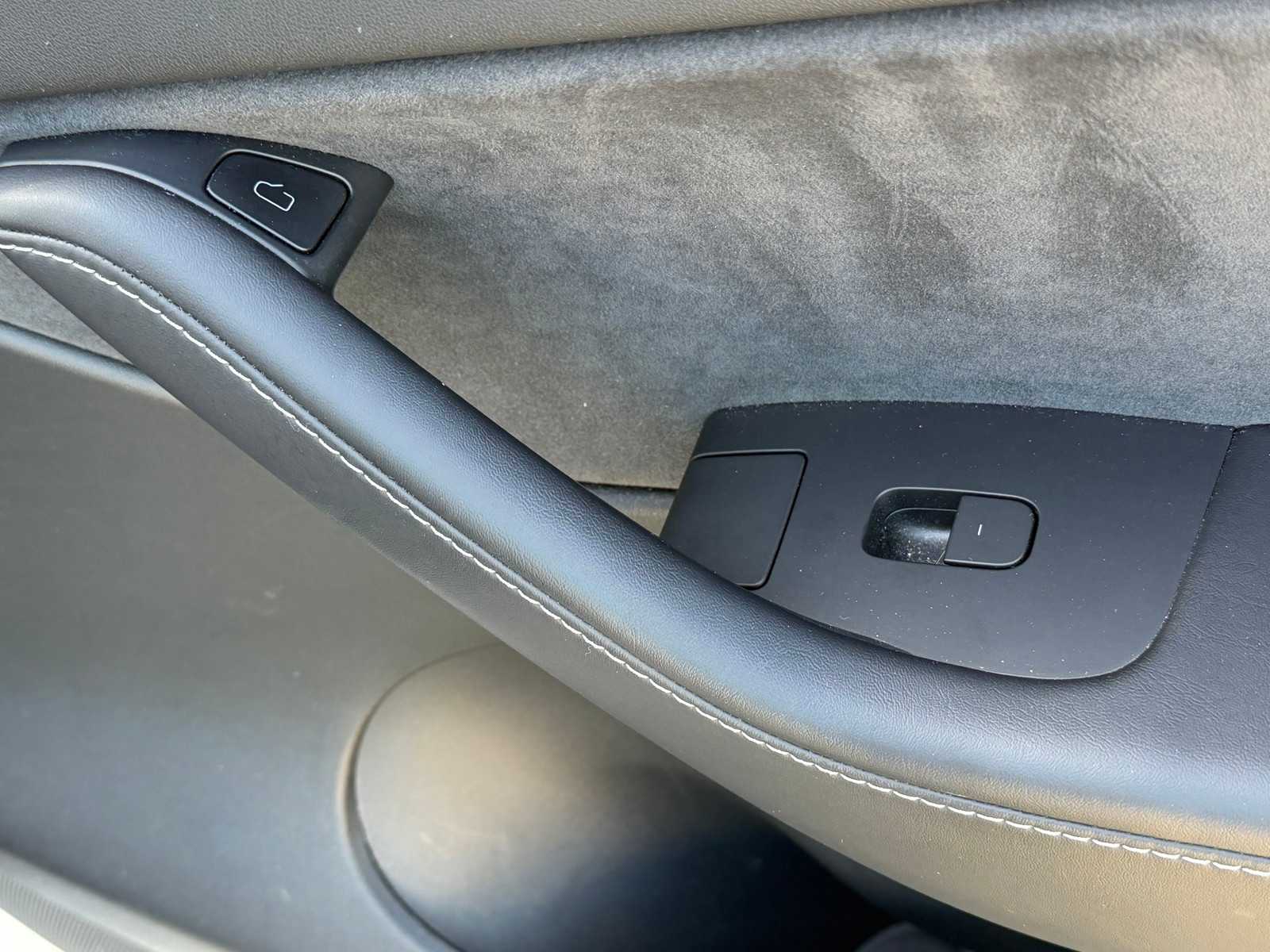 Thumbnail: 2021 Tesla Model Y - 43