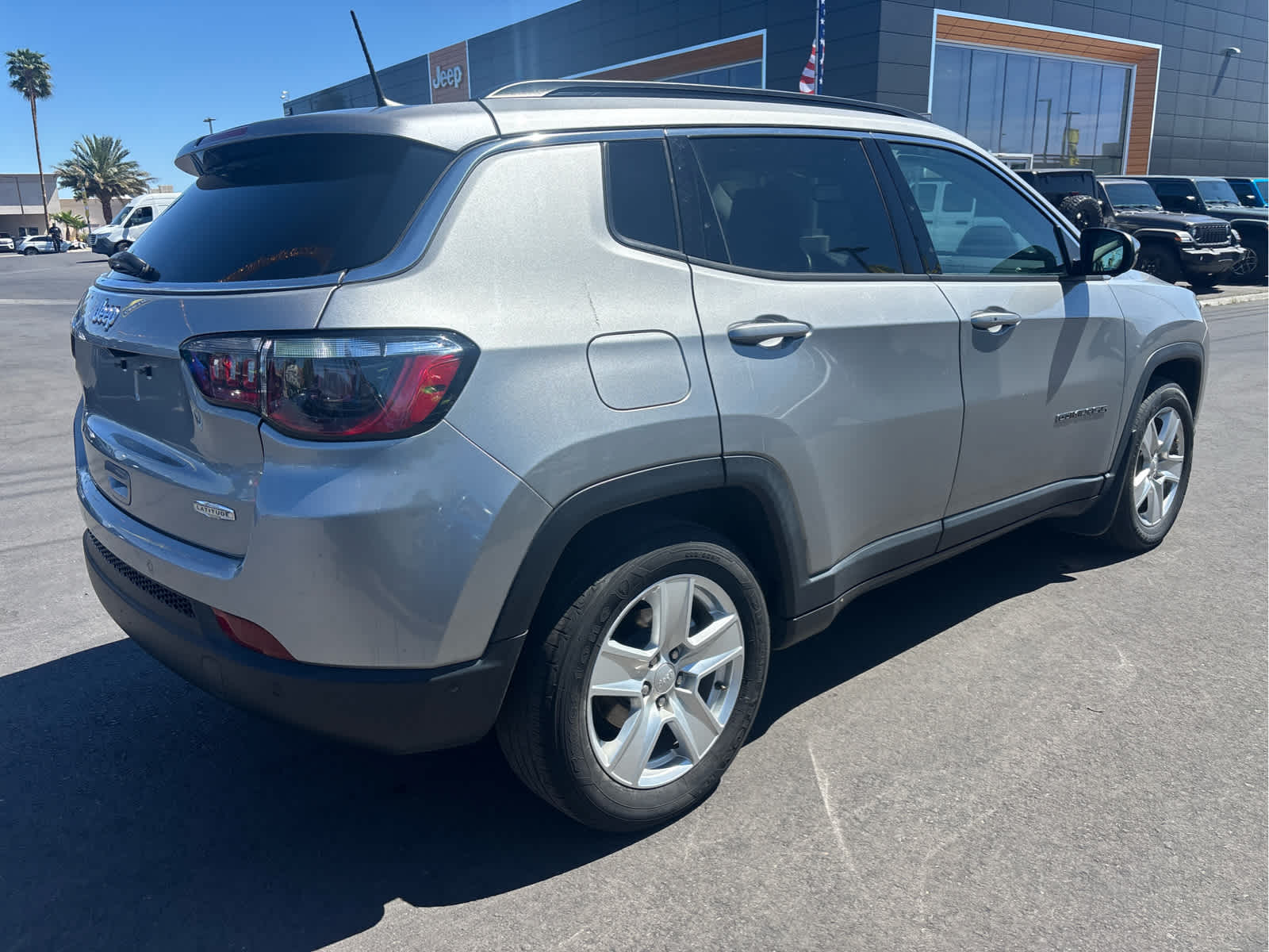 Thumbnail: 2022 Jeep Compass - 5