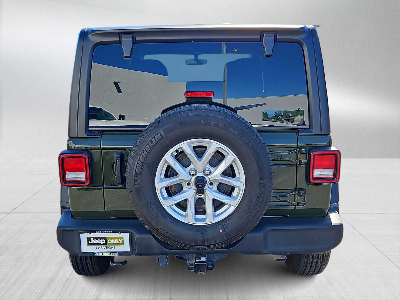 Thumbnail: 2023 Jeep Wrangler - 7