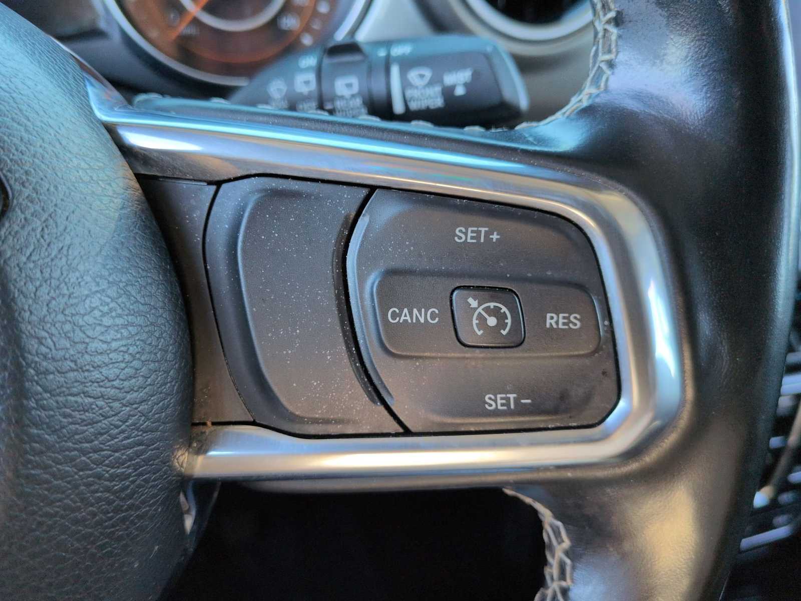 Thumbnail: 2022 Jeep Wrangler - 25