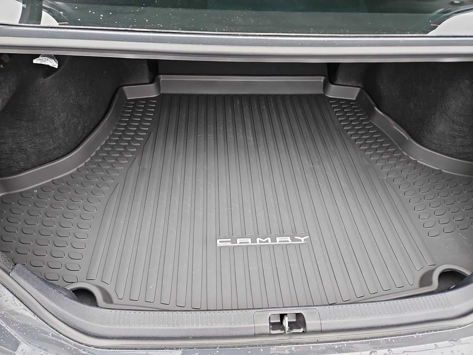 Thumbnail: 2025 Toyota Camry - 31