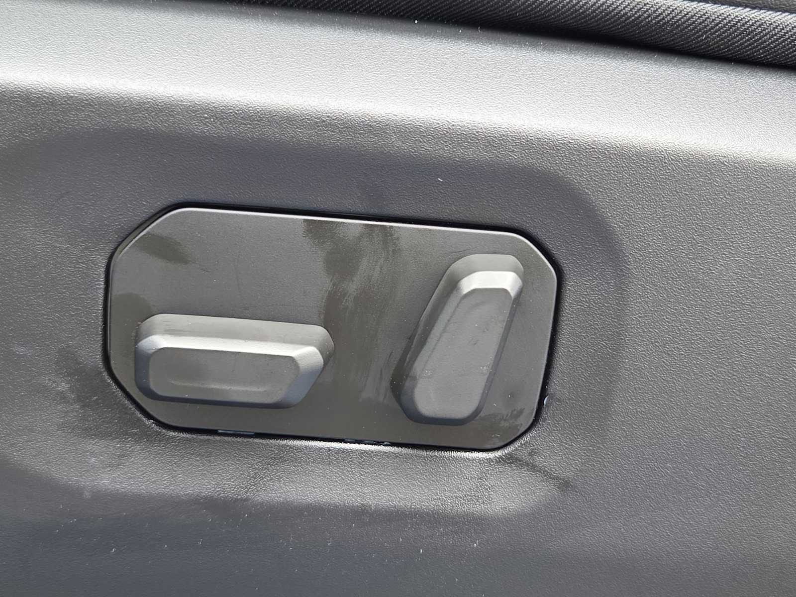 Thumbnail: 2025 Jeep Wrangler - 19