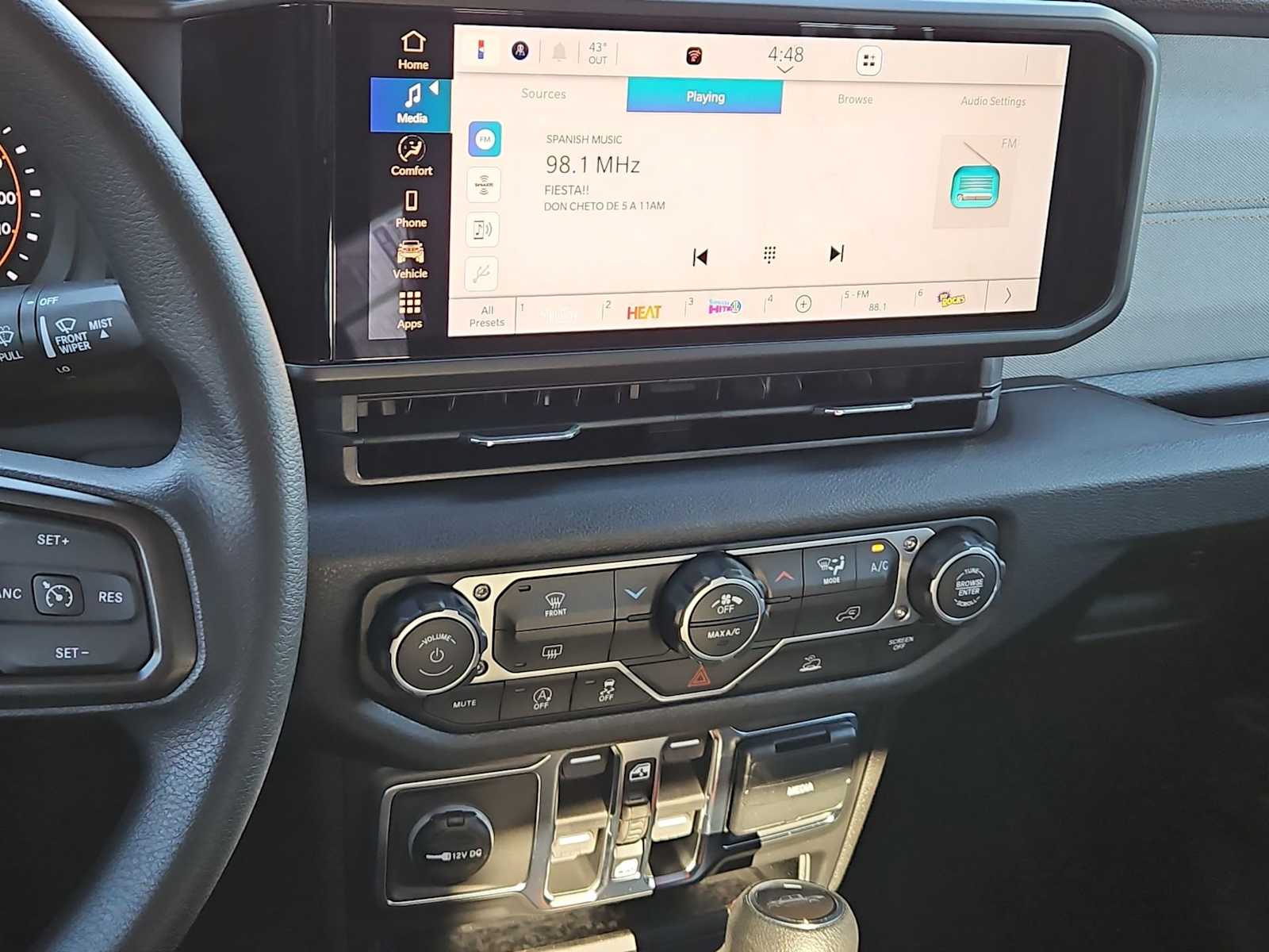 Thumbnail: 2026 Jeep Gladiator - 26