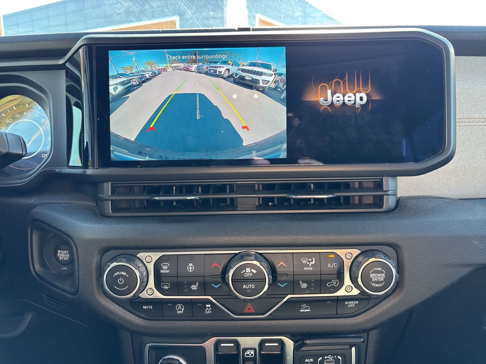 Thumbnail: 2024 Jeep Wrangler - 15