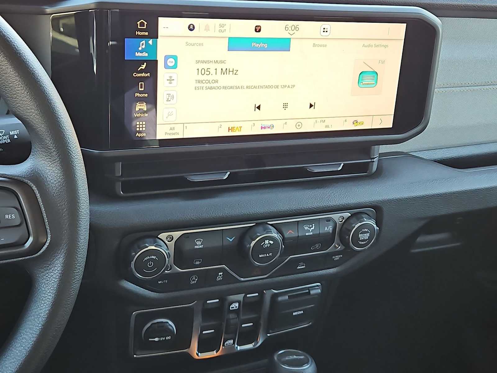 Thumbnail: 2026 Jeep Gladiator - 26