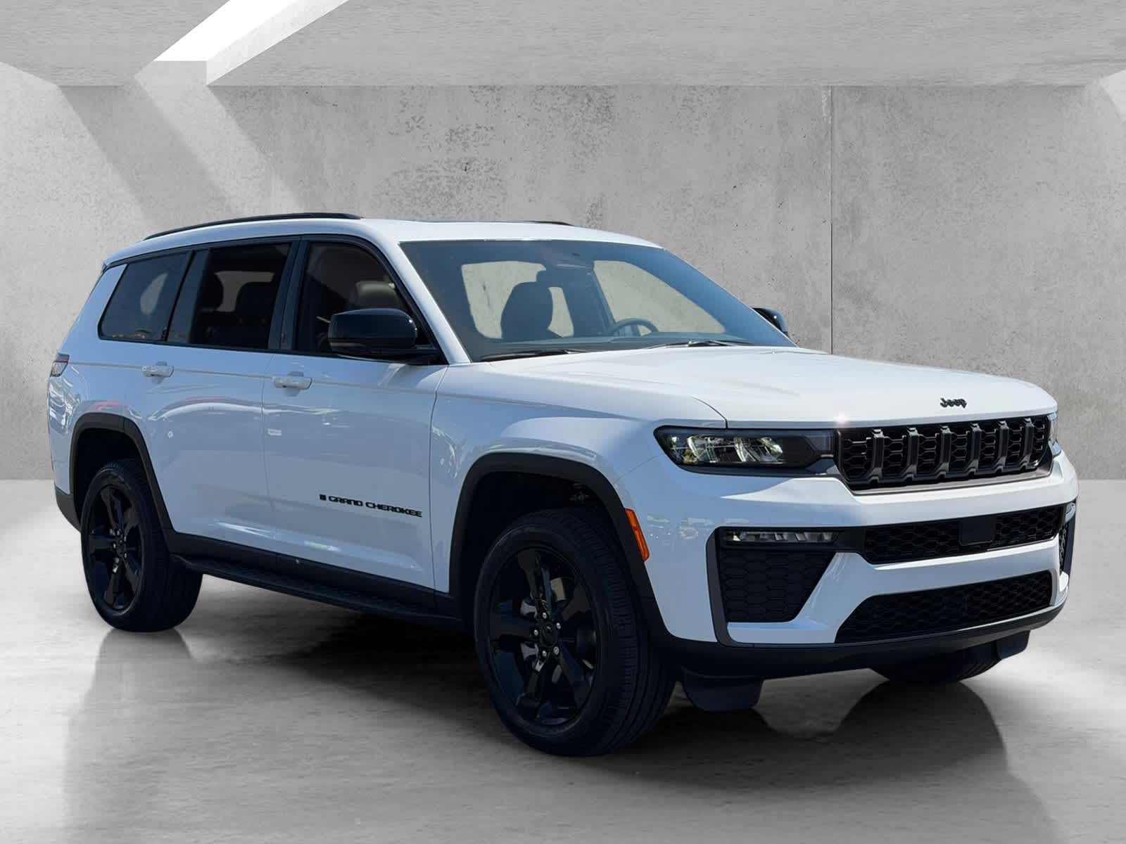 Thumbnail: 2026 Jeep Grand Cherokee L - 7
