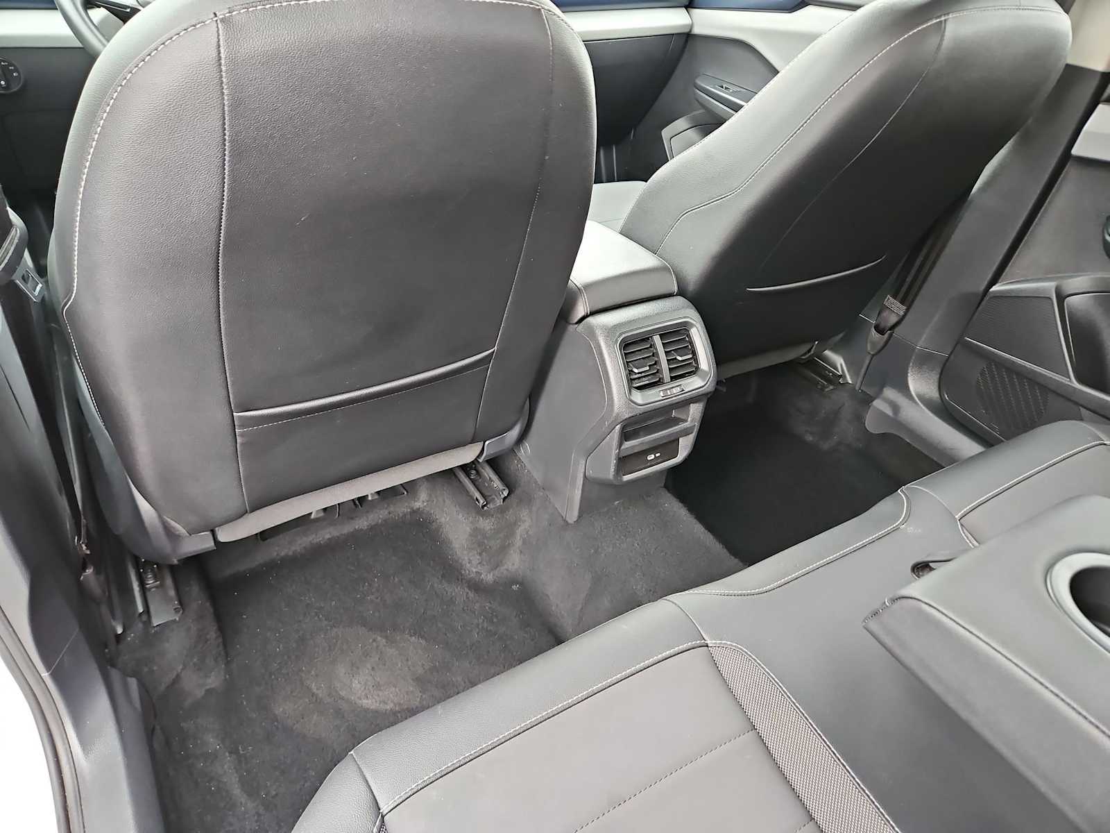 Thumbnail: 2022 Volkswagen Taos - 18