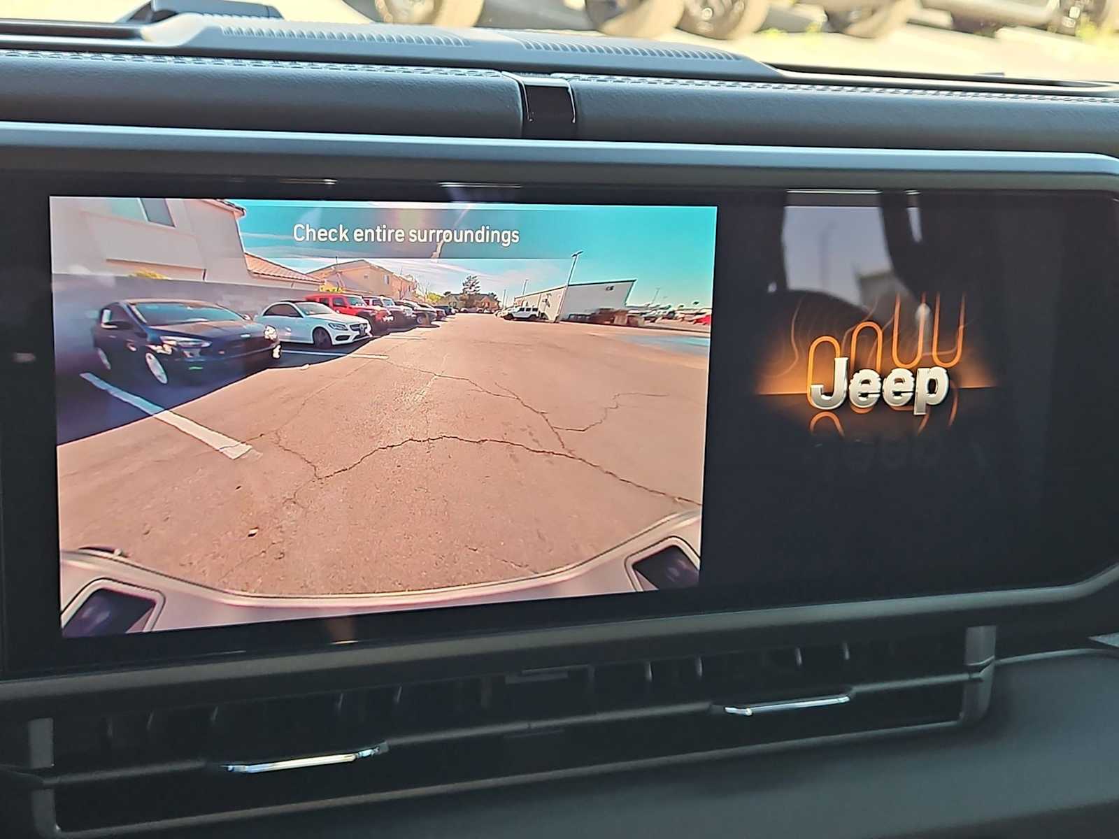 Thumbnail: 2026 Jeep Gladiator - 29