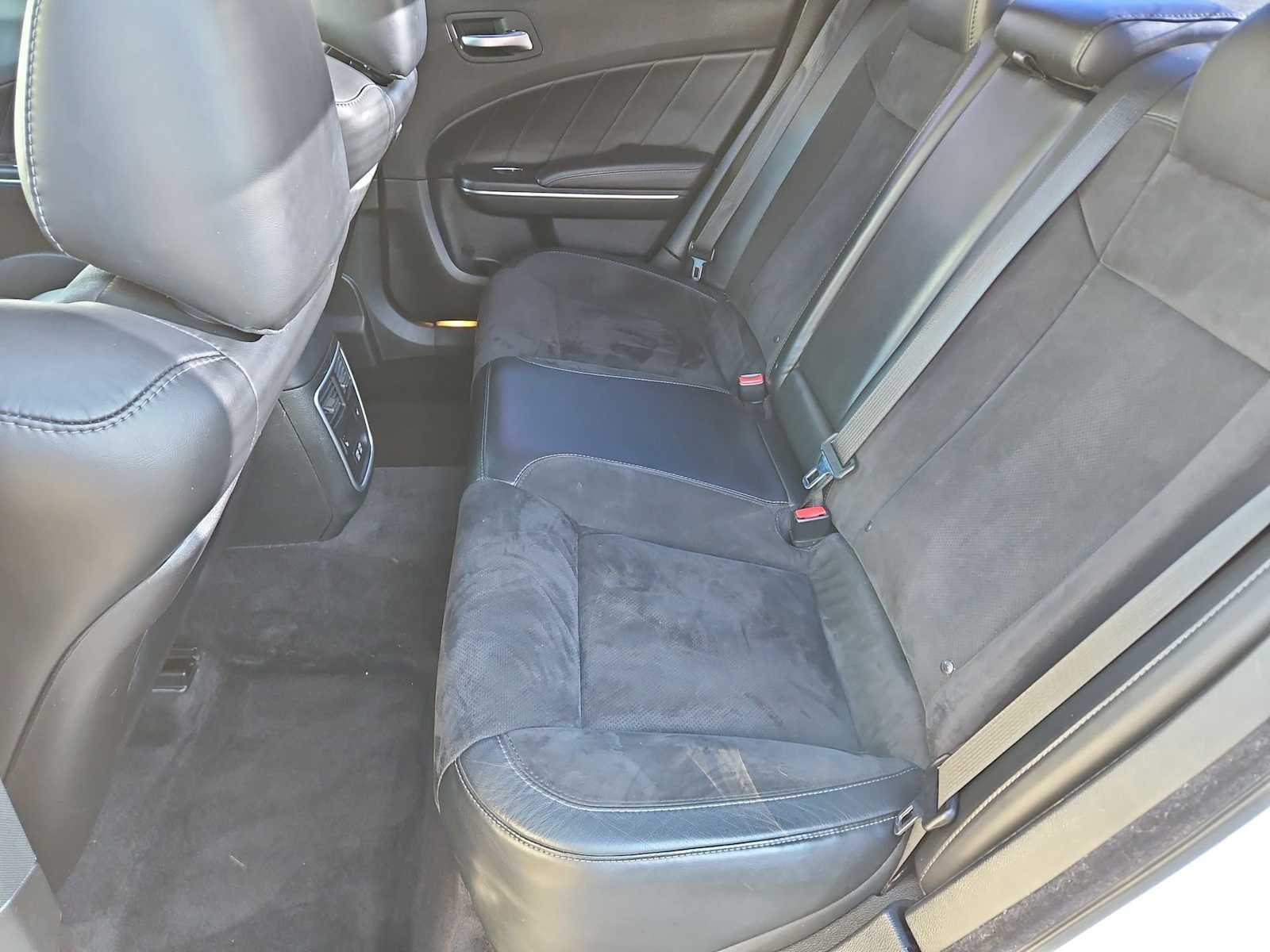 Thumbnail: 2017 Dodge Charger - 20