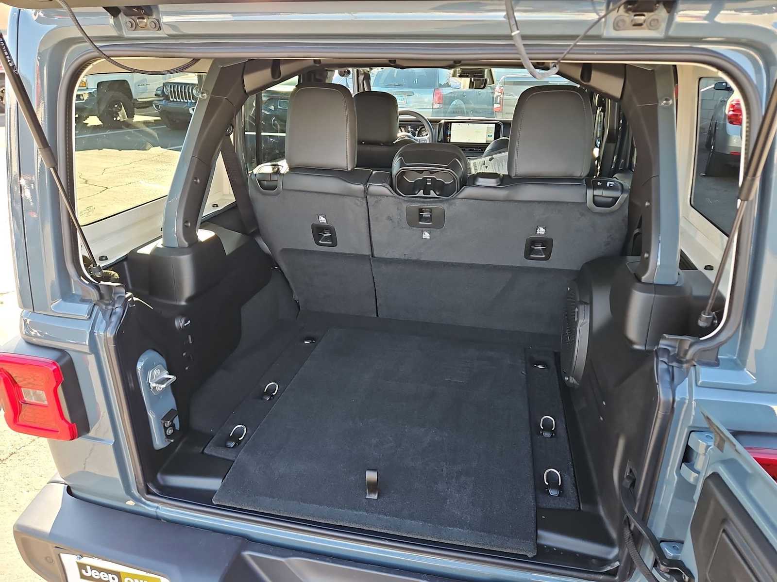 Thumbnail: 2026 Jeep Wrangler - 33