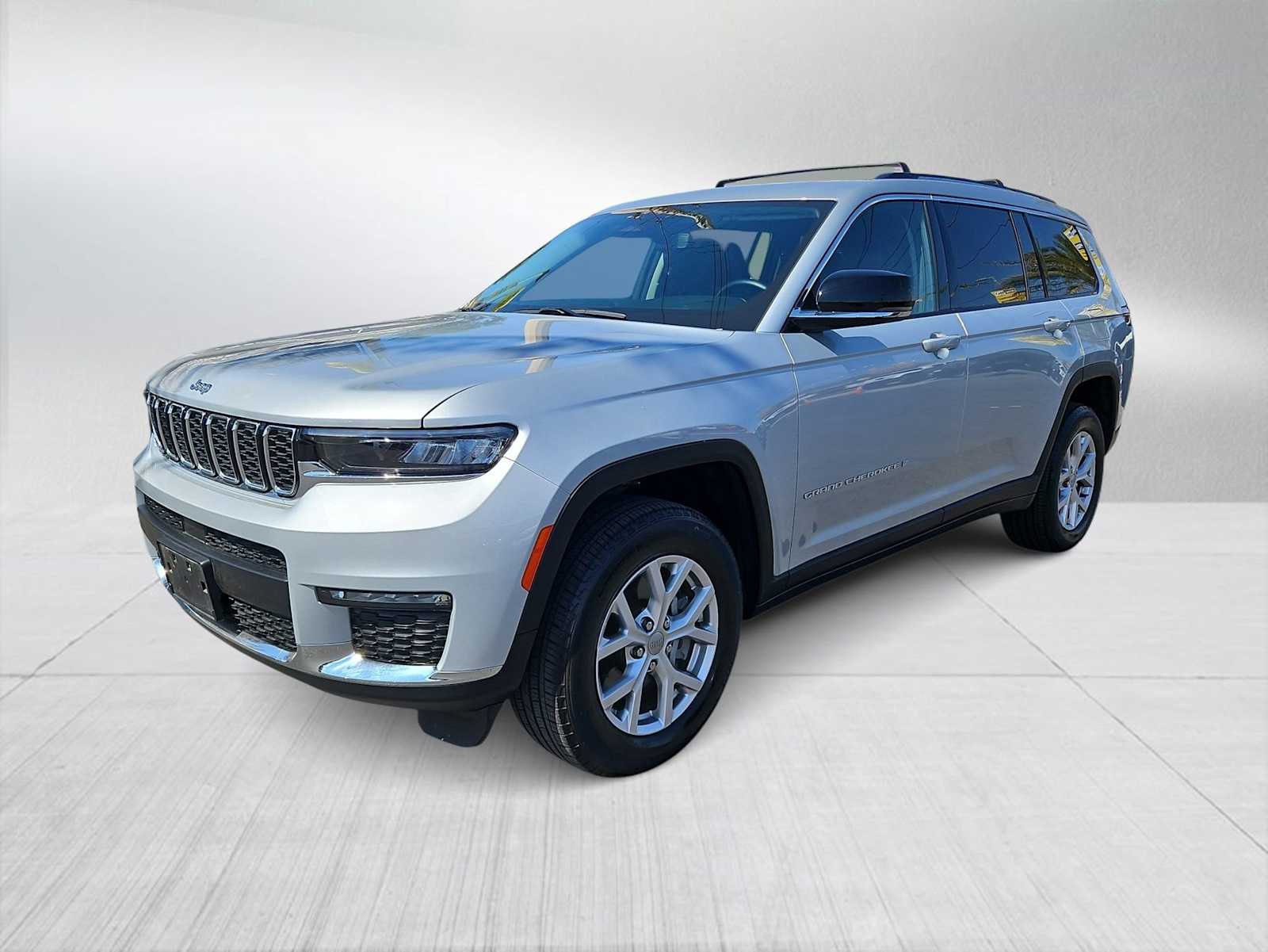 2022 Jeep Grand Cherokee Limited photo 4