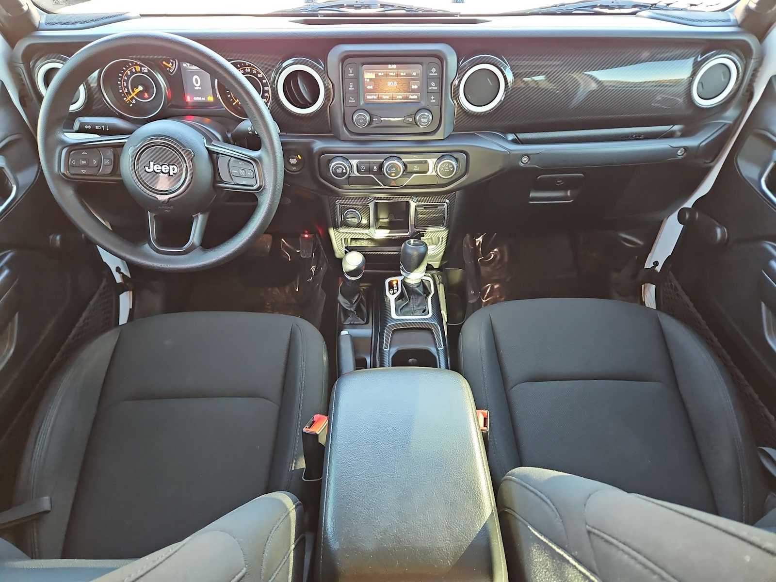 Thumbnail: 2020 Jeep Gladiator - 15