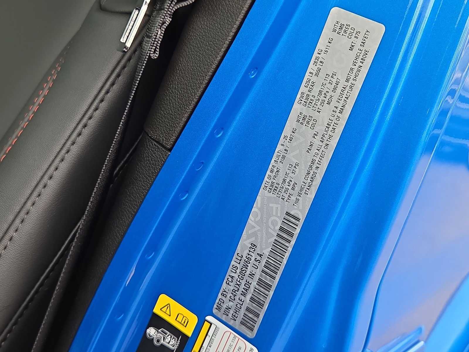 Thumbnail: 2025 Jeep Wrangler - 39