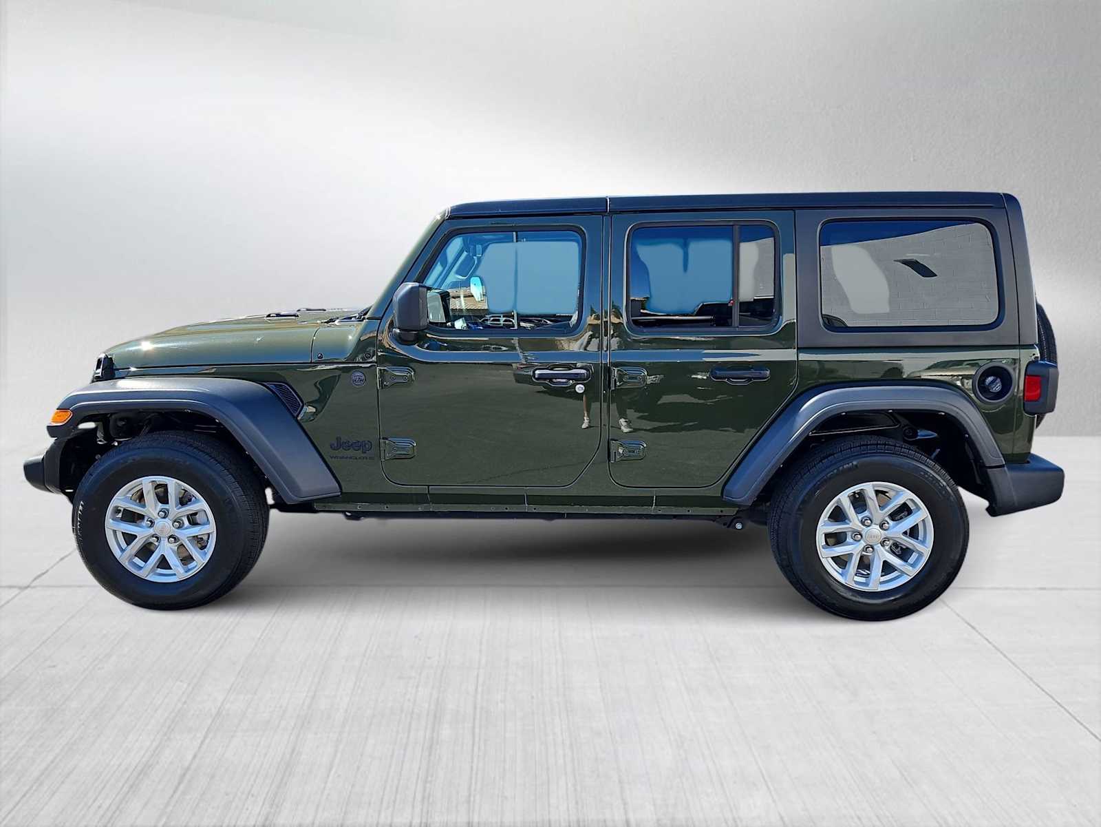 Thumbnail: 2023 Jeep Wrangler - 5