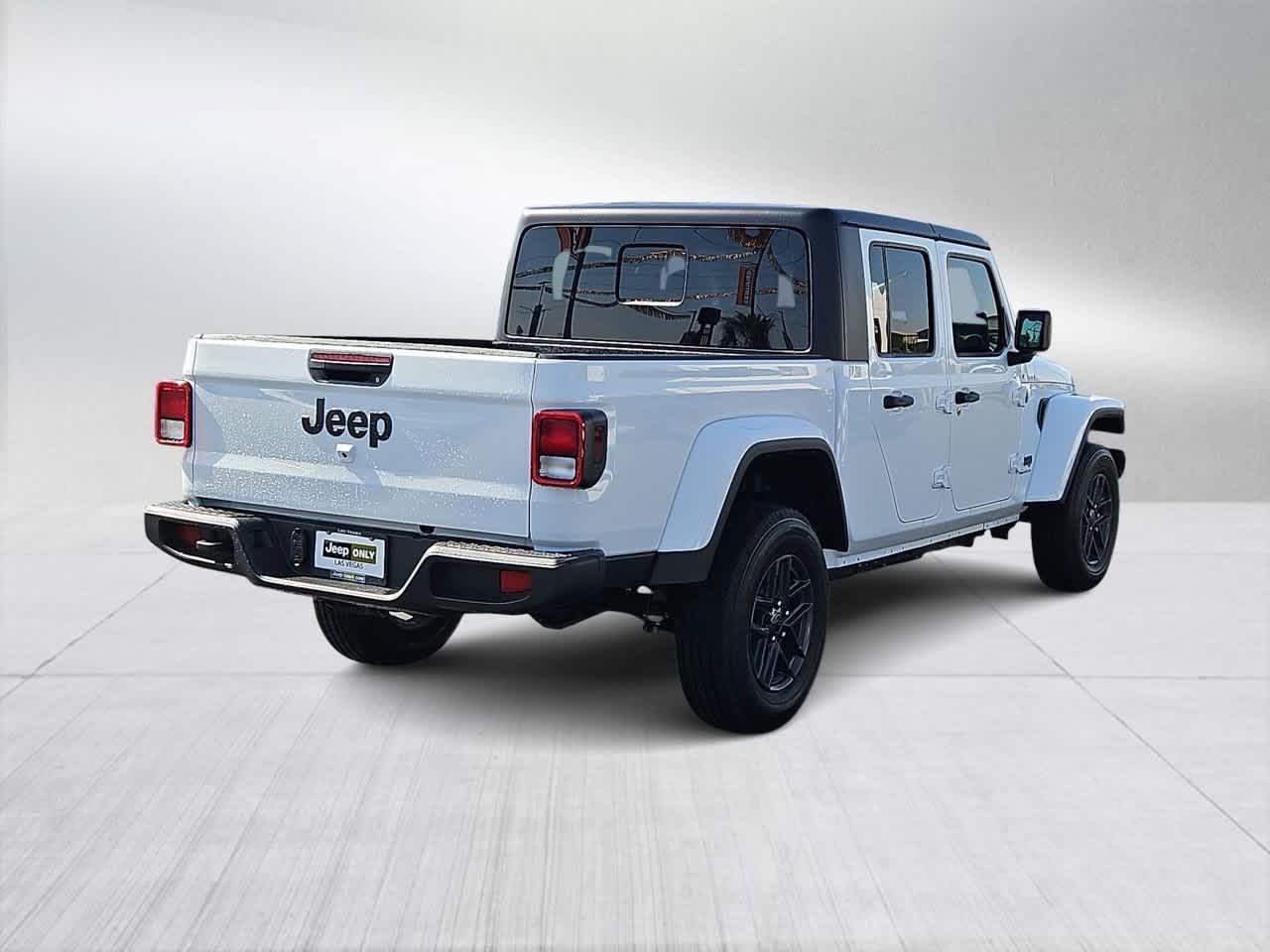 Thumbnail: 2025 Jeep Gladiator - 8