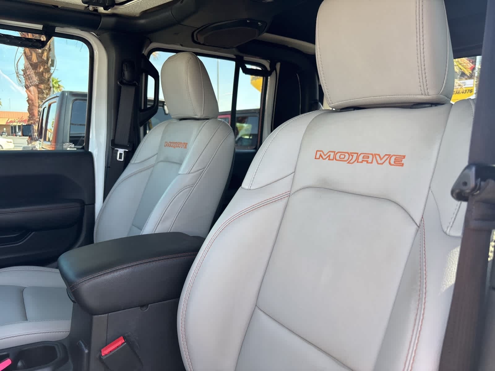 Thumbnail: 2021 Jeep Gladiator - 10
