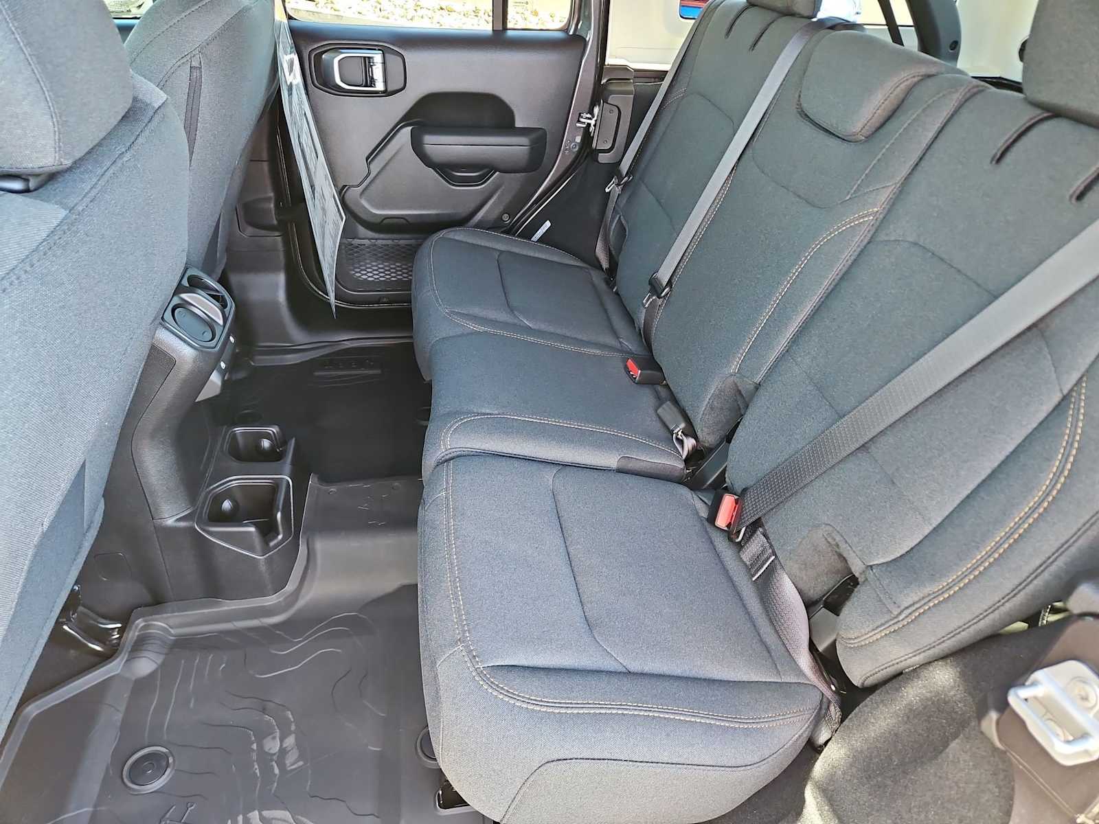 Thumbnail: 2026 Jeep Wrangler - 18