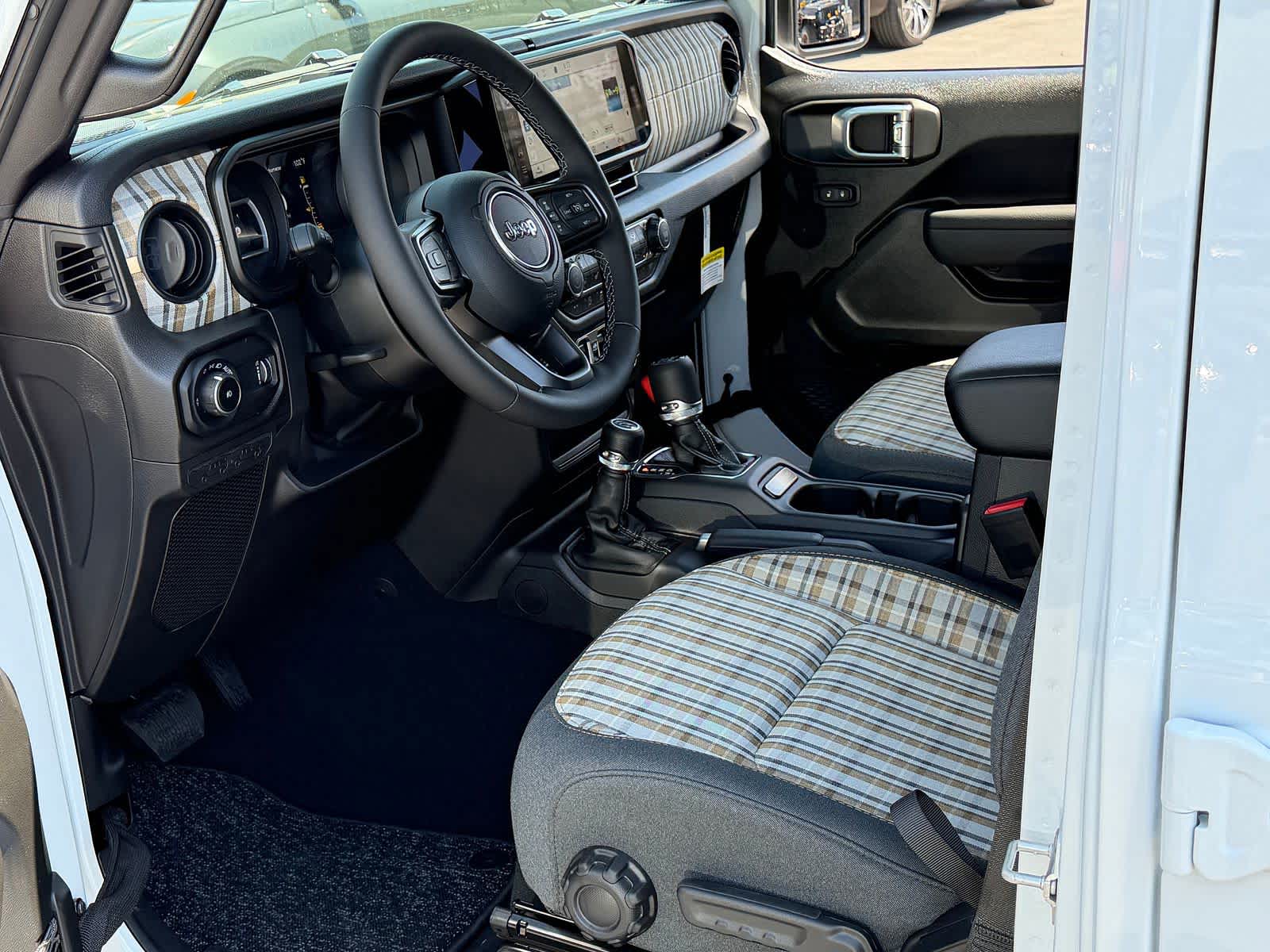 Thumbnail: 2026 Jeep Wrangler - 9