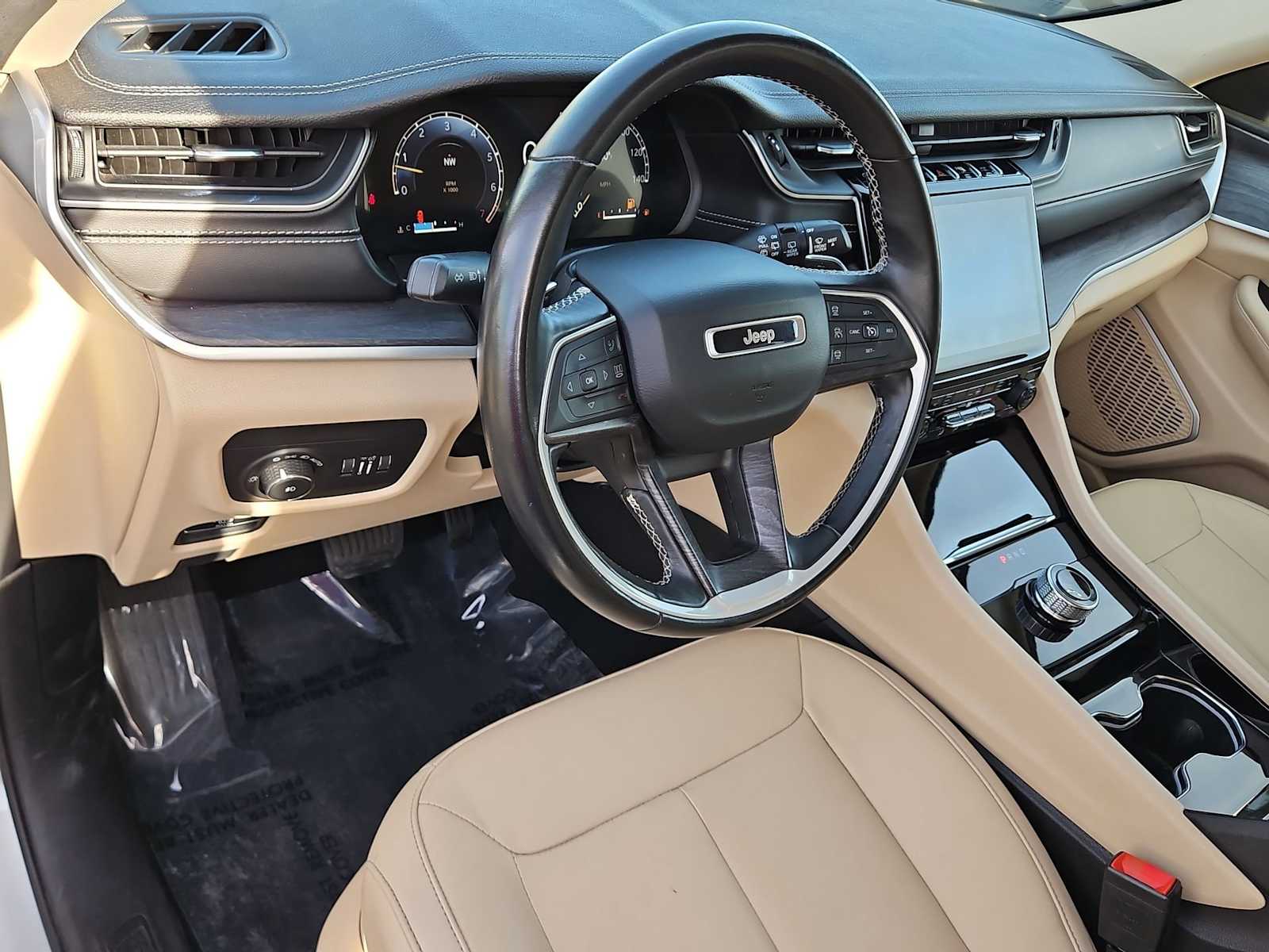 Thumbnail: 2021 Jeep Grand Cherokee L - 10