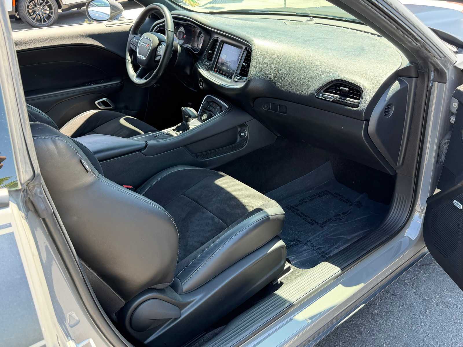 Thumbnail: 2018 Dodge Challenger - 24