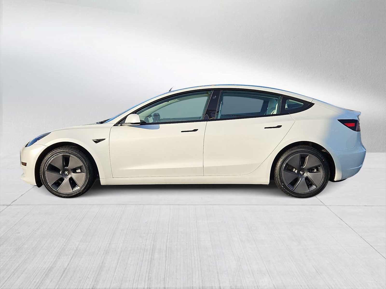 Thumbnail: 2023 Tesla Model 3 - 5