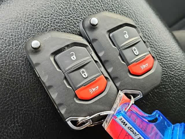 Thumbnail: 2021 Jeep Wrangler - 35