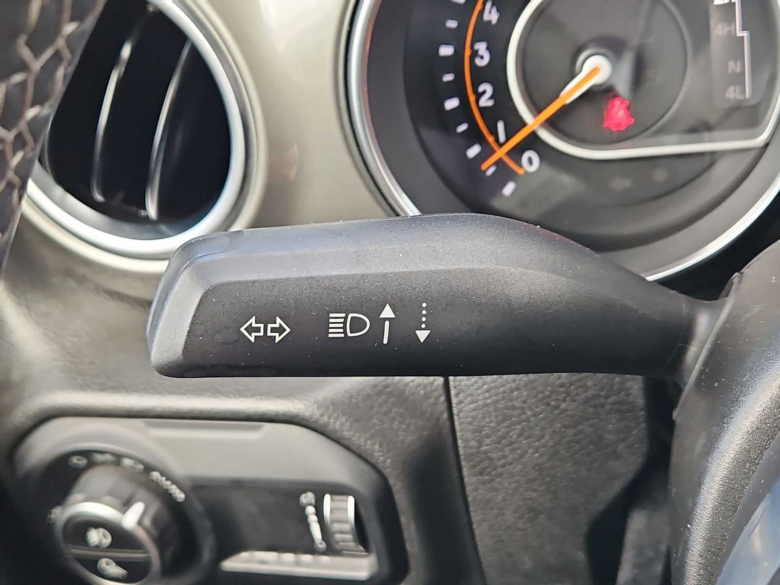 Thumbnail: 2023 Jeep Gladiator - 25