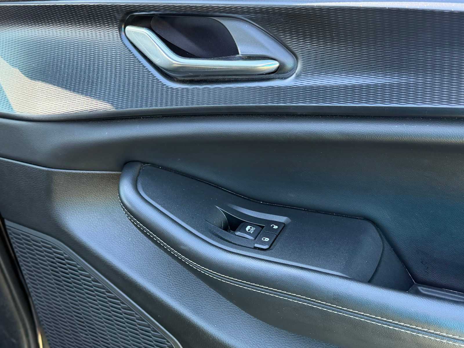 Thumbnail: 2024 Jeep Grand Cherokee - 28