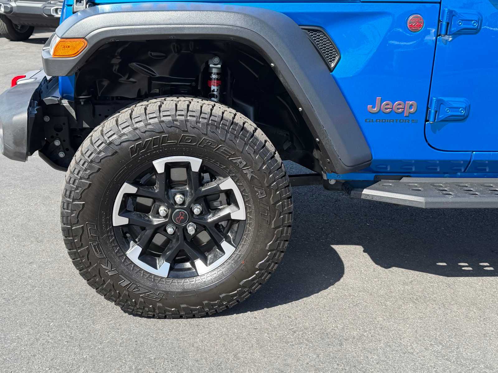 Thumbnail: 2023 Jeep Gladiator - 30