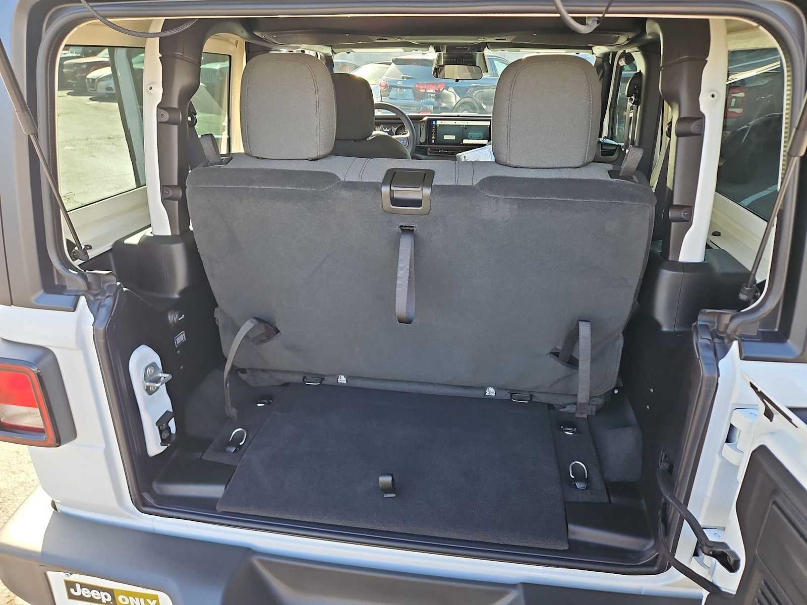 Thumbnail: 2026 Jeep Wrangler - 30