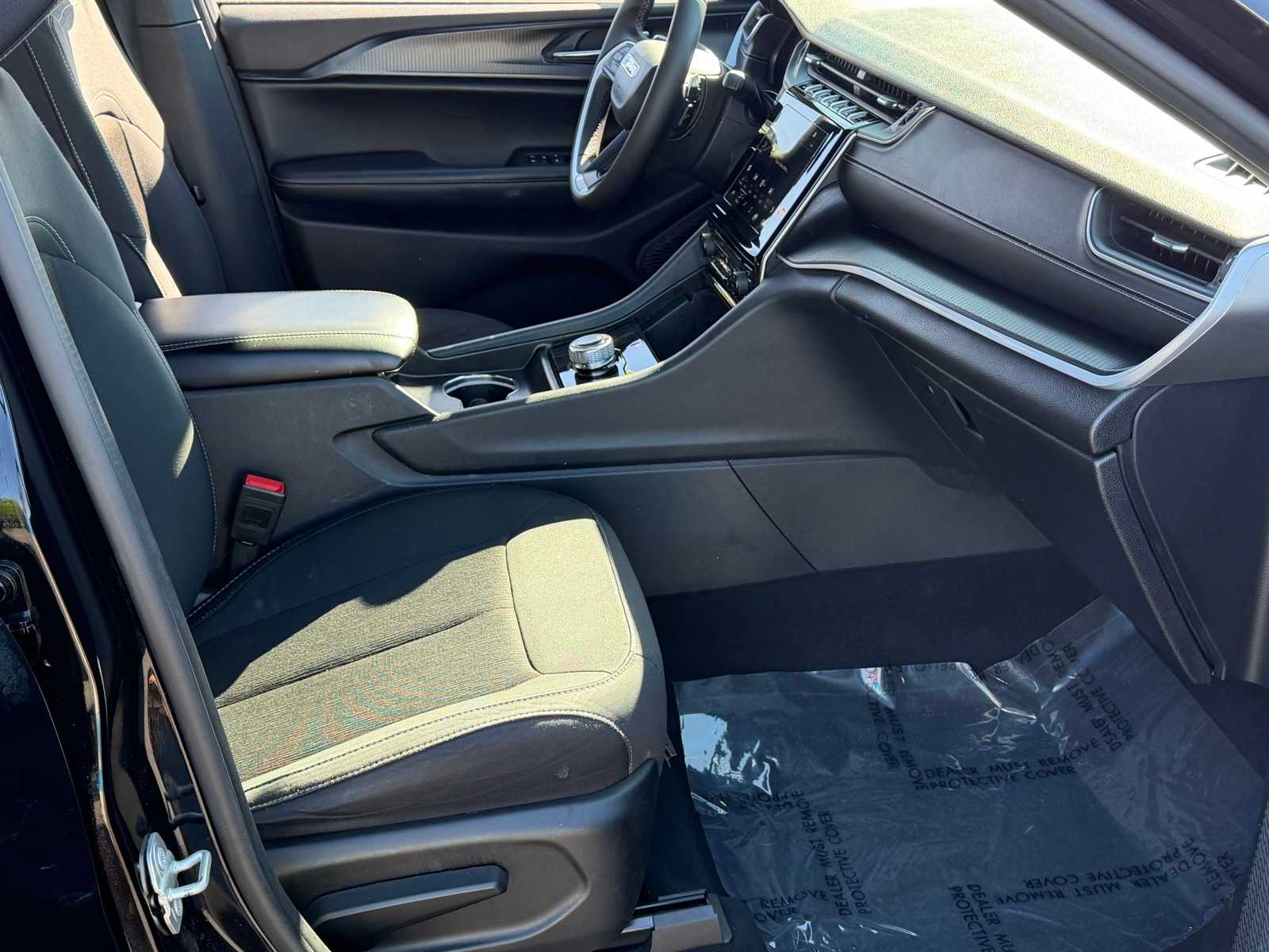 Thumbnail: 2024 Jeep Grand Cherokee - 26