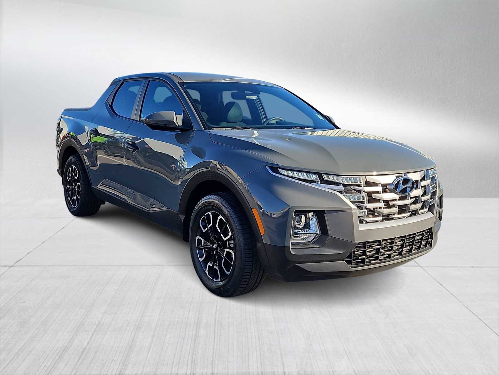 Thumbnail: 2023 Hyundai Santa Cruz - 2