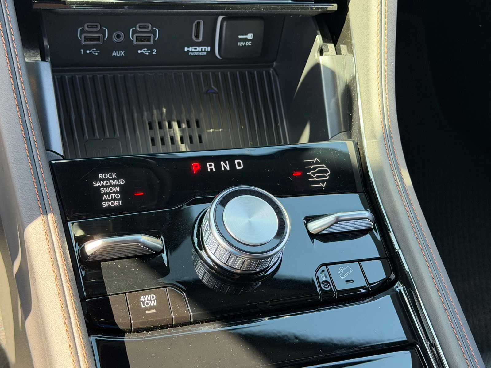 Thumbnail: 2026 Jeep Grand Cherokee - 15
