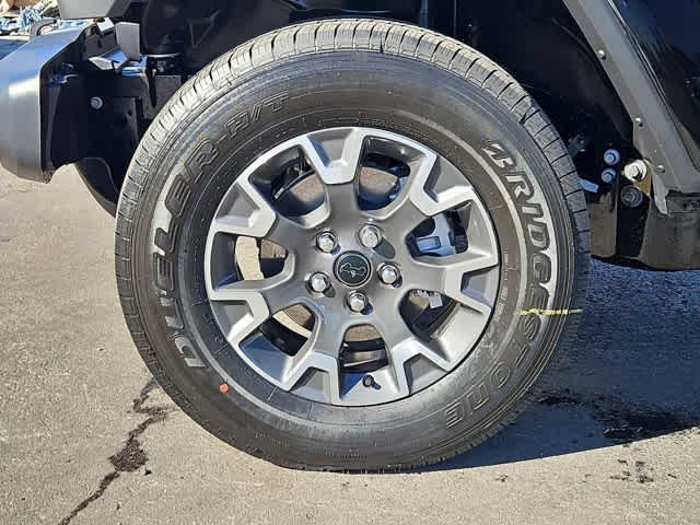 Thumbnail: 2026 Jeep Gladiator - 13